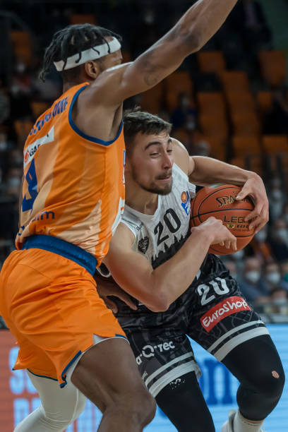 映却凭借一 映却凭借一